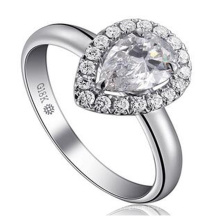 Merveilleux Poire Forme Briliant Synthétique Diamant Bijoux De Bague De Mariage De Mode
